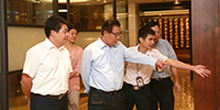 深圳企業(yè)聯(lián)合會(huì)、深圳企業(yè)家協(xié)會(huì)吳井田執(zhí)行會(huì)長(zhǎng)到寶鷹調(diào)研指導(dǎo)工作