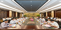 越南共產(chǎn)黨中央委員、奠邊省委書記陳文山攜越南高級考察團(tuán)到寶鷹集團(tuán)調(diào)研